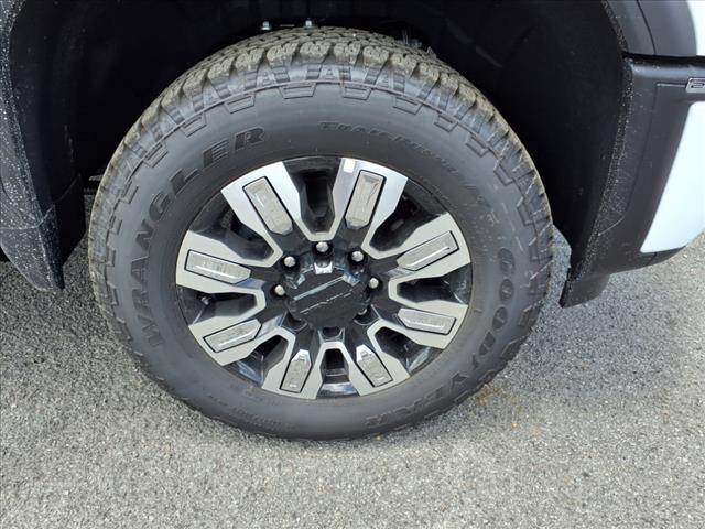 2025 GMC Sierra 2500HD Denali