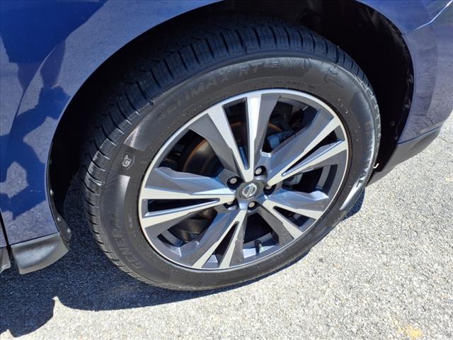 2020 Nissan Pathfinder Platinum