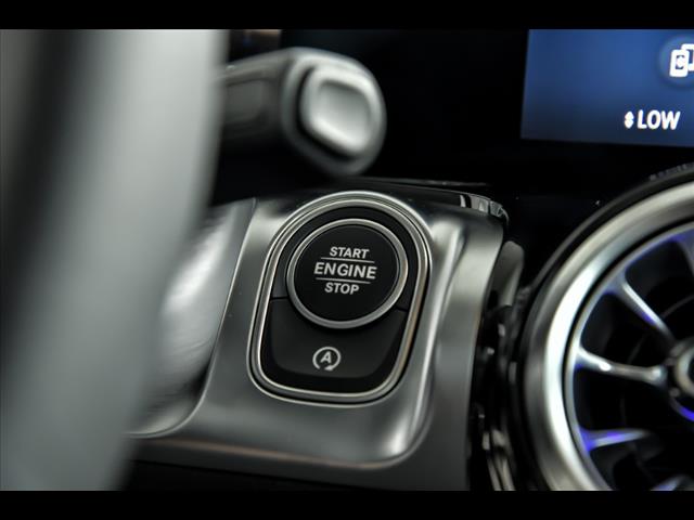 2025 Mercedes-Benz GLB GLB 250 4MATIC