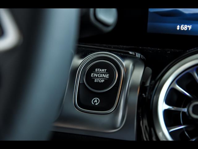 2025 Mercedes-Benz GLB GLB 250 4MATIC