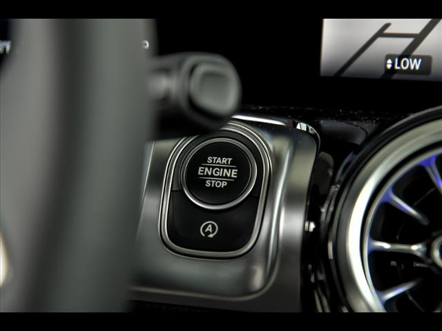 2025 Mercedes-Benz GLB GLB 250 4MATIC
