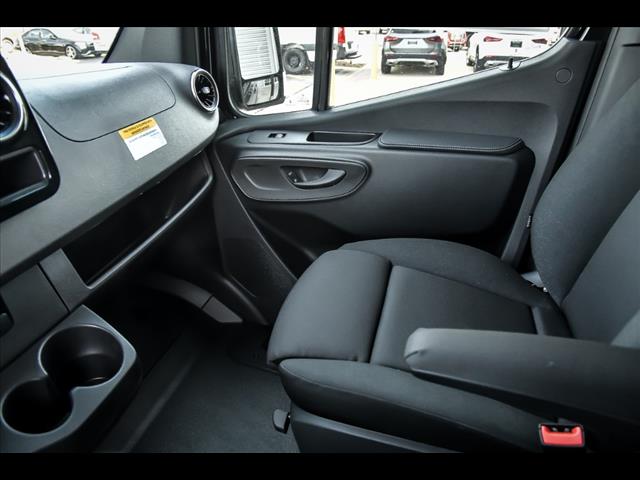 2025 Mercedes-Benz Sprinter 3500