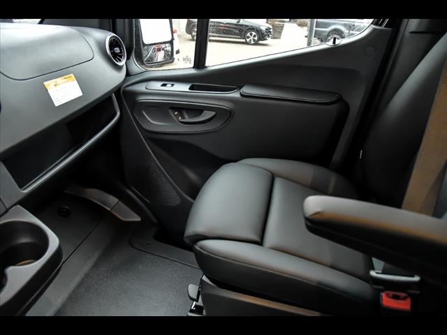 2025 Mercedes-Benz Sprinter 2500