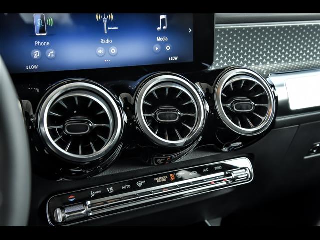 2025 Mercedes-Benz GLB GLB 250 4MATIC