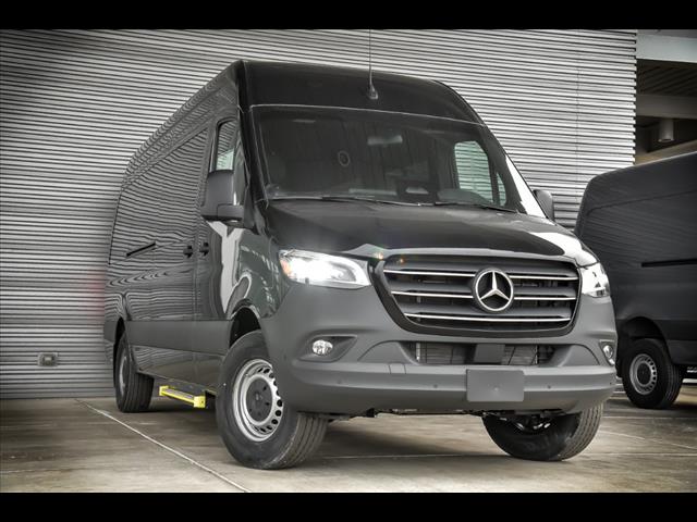 2025 Mercedes-Benz Sprinter 2500