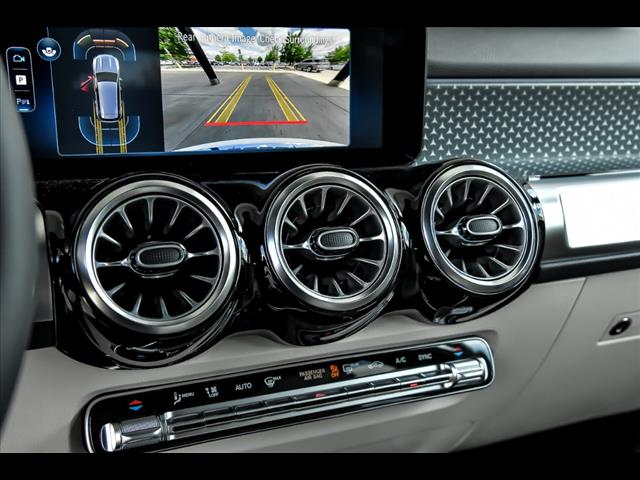 GLB 250 4MATIC SUV