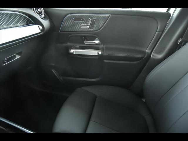 2025 Mercedes-Benz GLB GLB 250 4MATIC