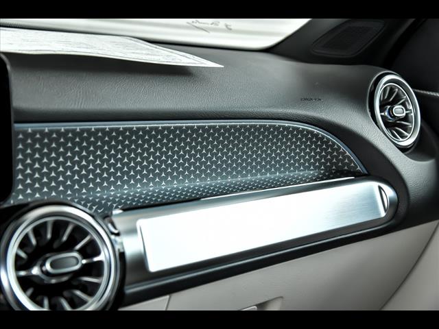 GLB 250 4MATIC SUV