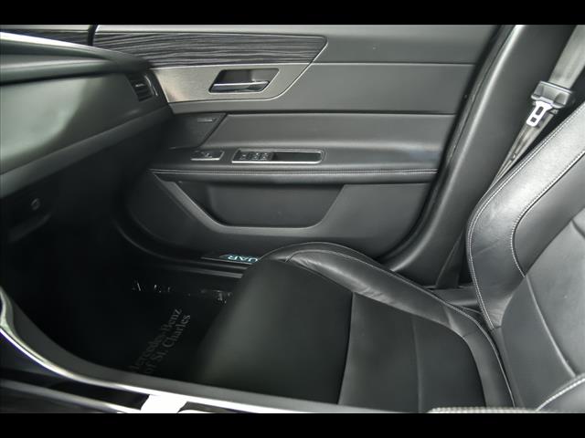 2017 Jaguar XF S
