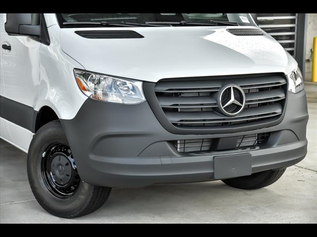 2025 Mercedes-Benz Sprinter 2500