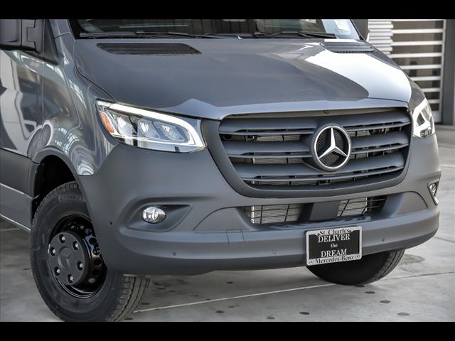 2025 Mercedes-Benz Sprinter 3500XD