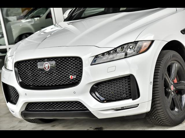 2019 Jaguar F-PACE S