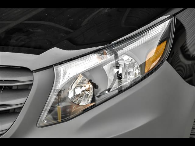 2023 Mercedes-Benz Metris Passenger