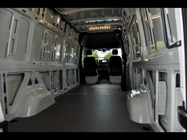 2025 Mercedes-Benz Sprinter 2500
