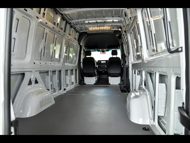 2025 Mercedes-Benz Sprinter 2500