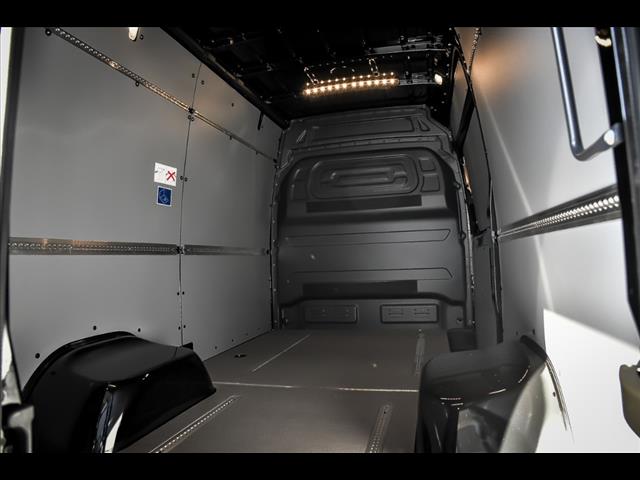 2025 Mercedes-Benz Sprinter 3500