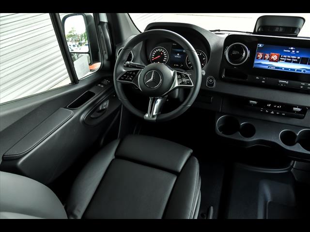 2025 Mercedes-Benz Sprinter 2500