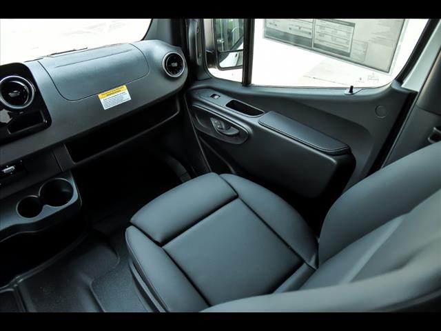 2025 Mercedes-Benz Sprinter 2500