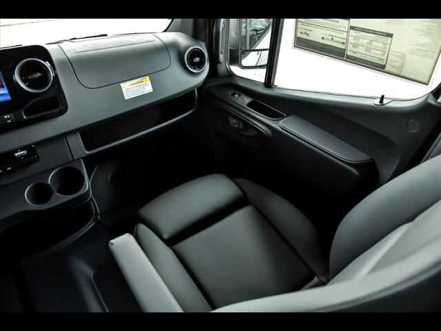 2025 Mercedes-Benz Sprinter 2500