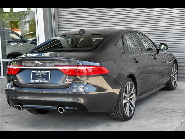2017 Jaguar XF S