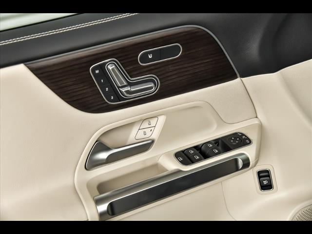2025 Mercedes-Benz GLB GLB 250 4MATIC