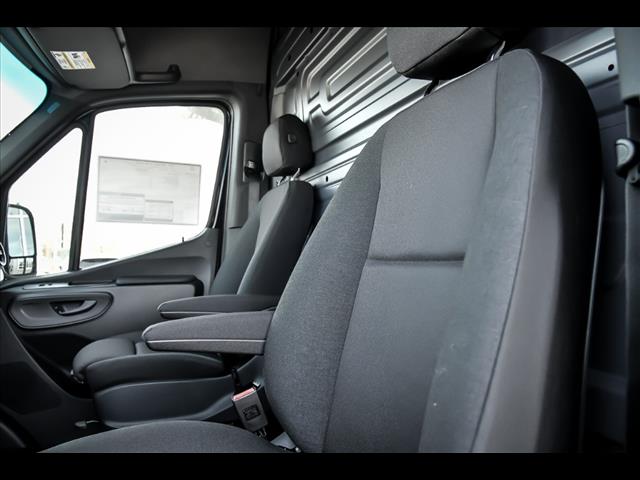2025 Mercedes-Benz Sprinter 3500