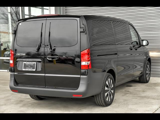 2023 Mercedes-Benz Metris Passenger