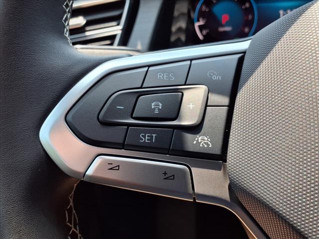 2025 Volkswagen Atlas Cross Sport SE 4Motion