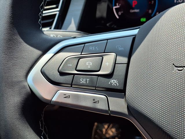 2025 Volkswagen Atlas Cross Sport SE 4Motion