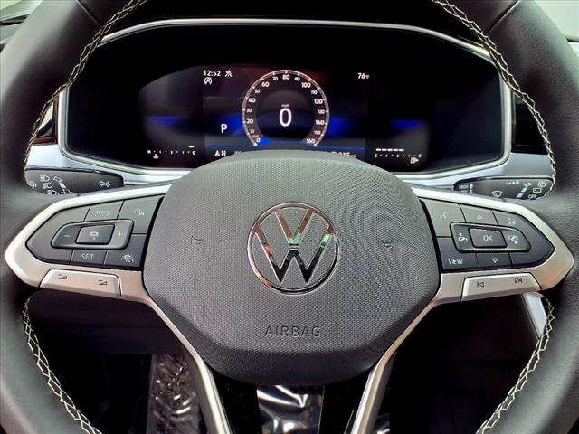 2025 Volkswagen Taos SE 4Motion
