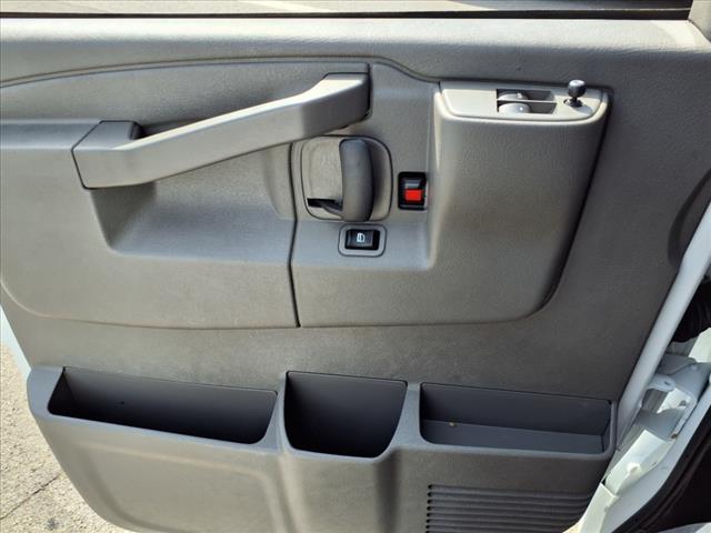 2023 Chevrolet Express 2500