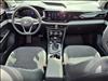 2024 Volkswagen Taos SE Black
