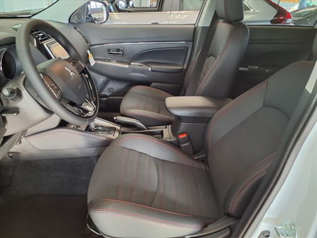 2025 Mitsubishi Outlander Sport SE