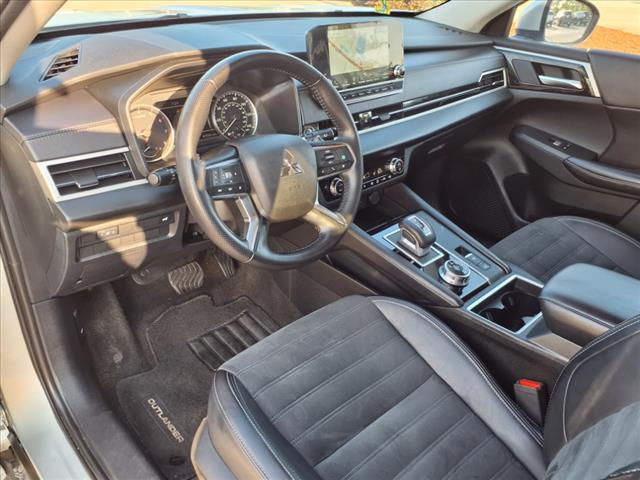 2024 Mitsubishi Outlander SE Black Edition