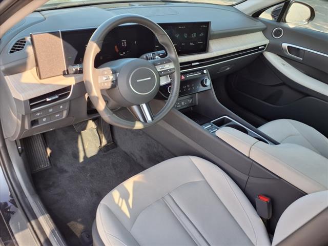 2024 Hyundai SONATA Hybrid SEL
