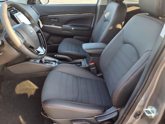 2025 Mitsubishi Outlander Sport SE