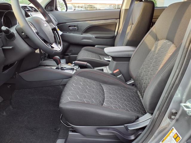 2025 Mitsubishi Outlander Sport LE