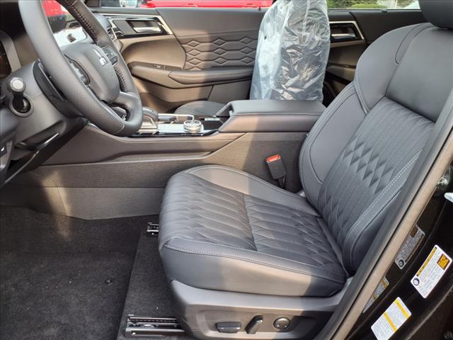 2025 Mitsubishi Outlander SEL
