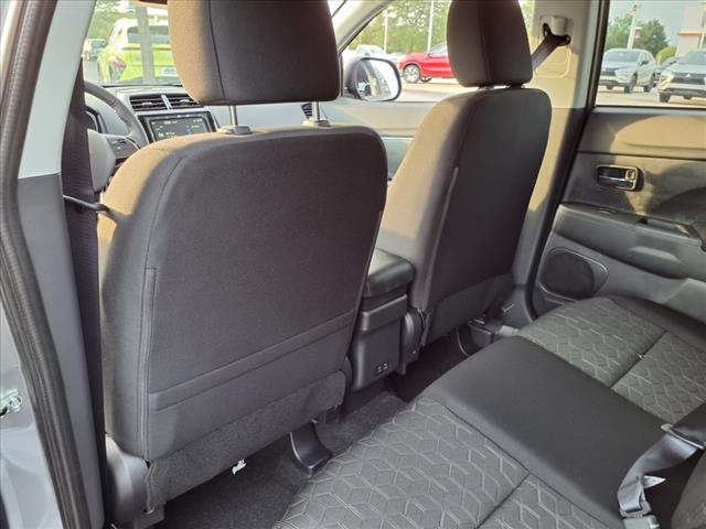 2025 Mitsubishi Outlander Sport LE