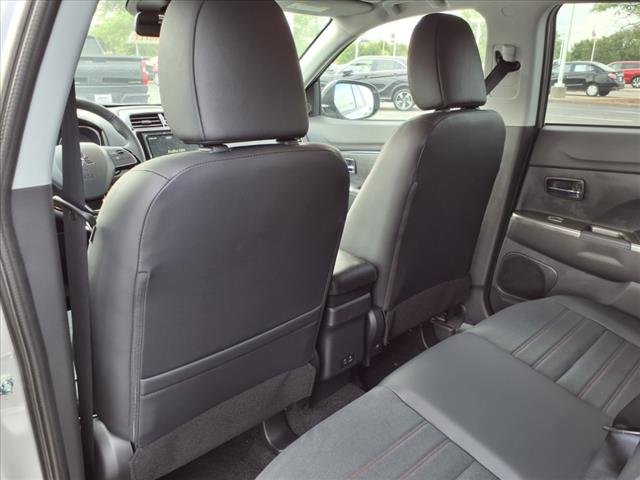 2025 Mitsubishi Outlander Sport SE