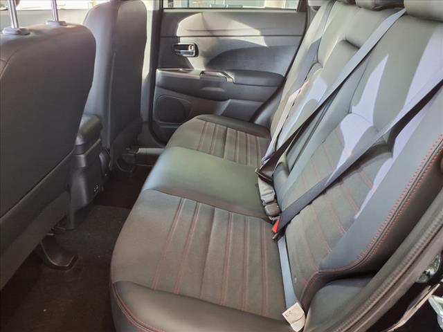 2025 Mitsubishi Outlander Sport SE