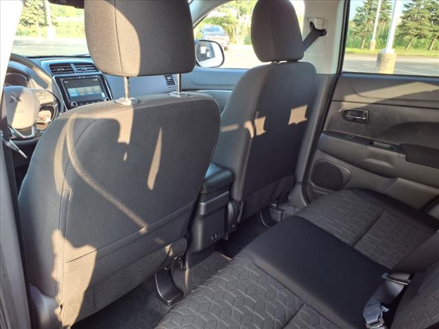 2025 Mitsubishi Outlander Sport LE