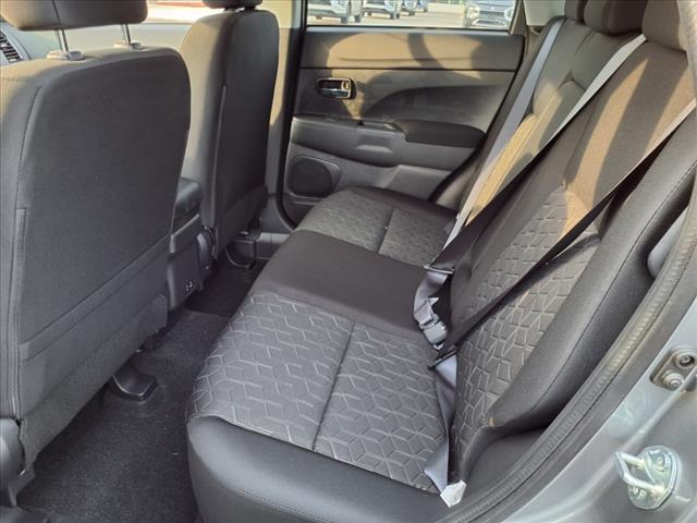 2025 Mitsubishi Outlander Sport LE