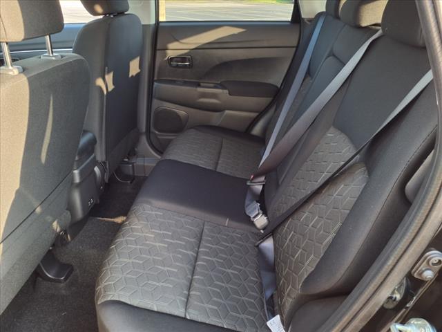 2025 Mitsubishi Outlander Sport LE