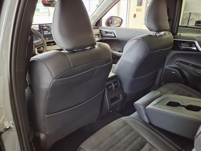 2025 Mitsubishi Outlander Trail Edition