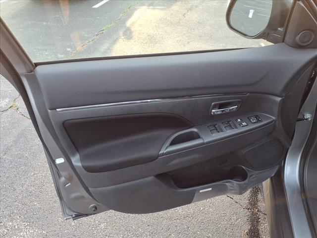 2025 Mitsubishi Outlander Sport LE