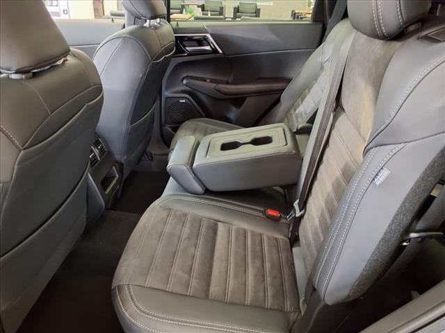 2025 Mitsubishi Outlander Trail Edition