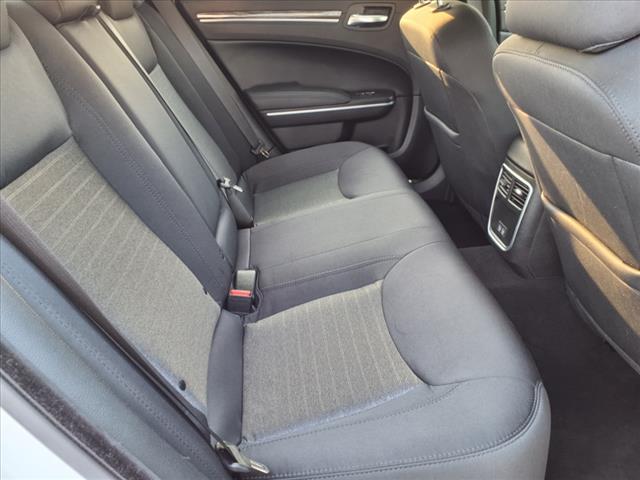 2022 Chrysler 300 Touring