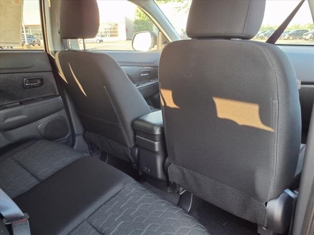 2025 Mitsubishi Outlander Sport LE