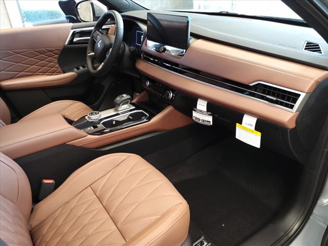 2025 Mitsubishi Outlander SEL